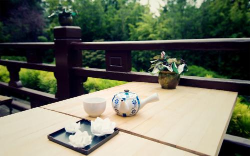 形容老奶奶開(kāi)心的句子 形容老奶奶開(kāi)心的句子