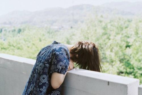 長大了回憶小時(shí)候經(jīng)歷心酸的句子