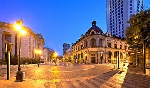 深夜一個人看夜景的說說 深夜一個人看夜景的說說