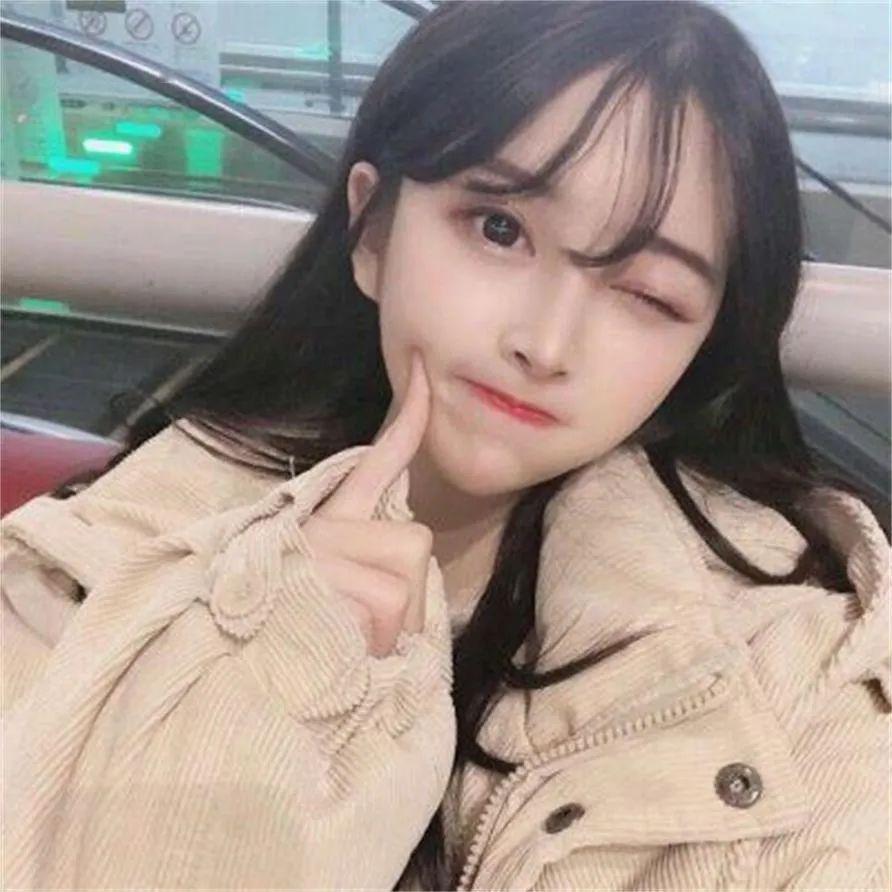 生活真實感悟?qū)懗鰜淼木渥? title=